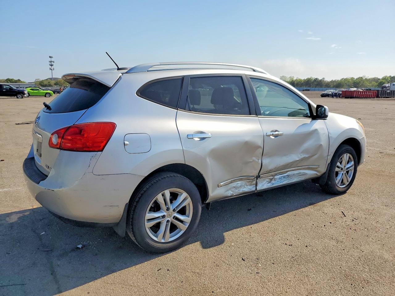 2012 Nissan Rogue S Silver vin: JN8AS5MV7CW718409