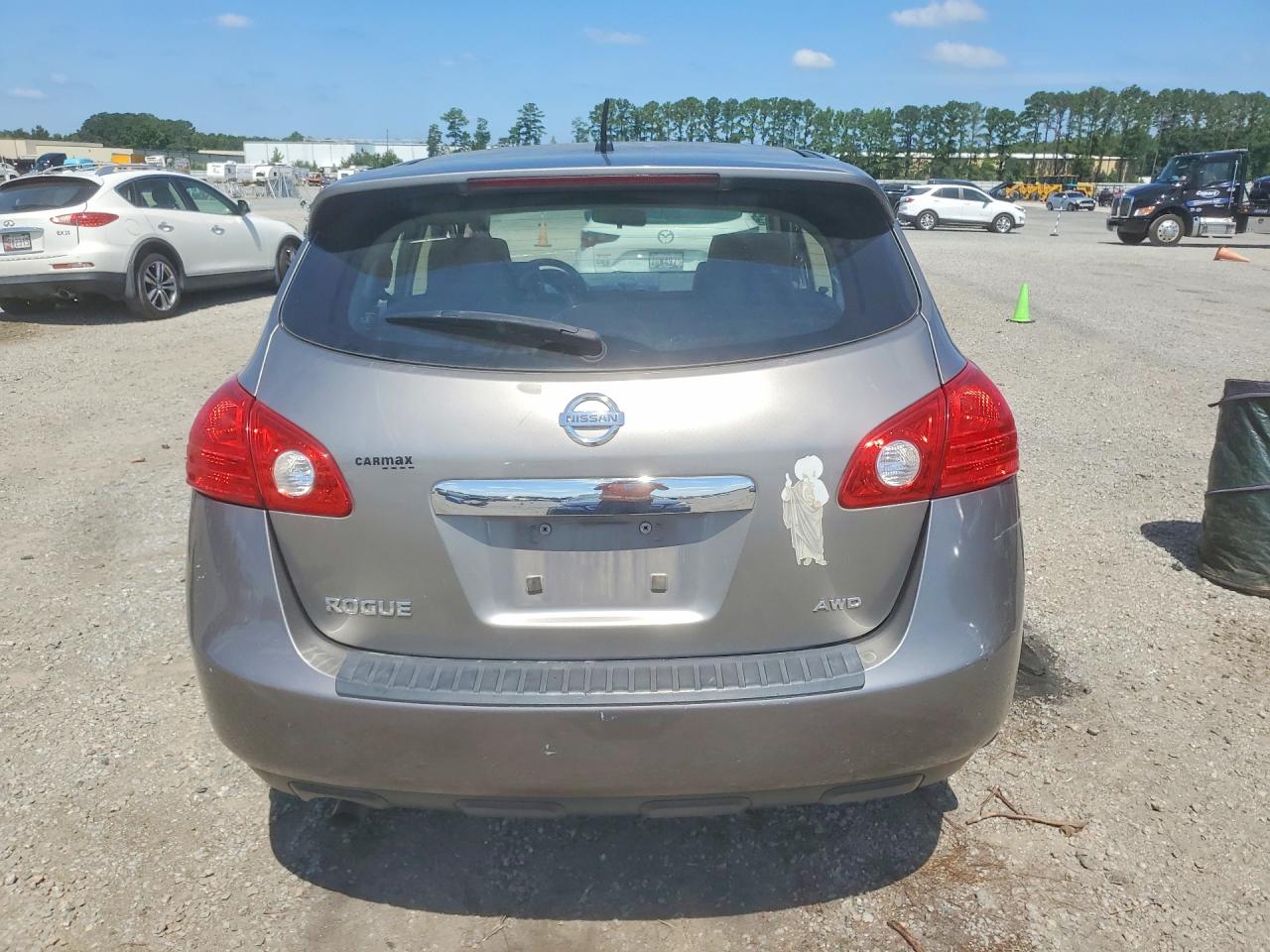 2013 Nissan Rogue S Silver vin: JN8AS5MV7DW100590