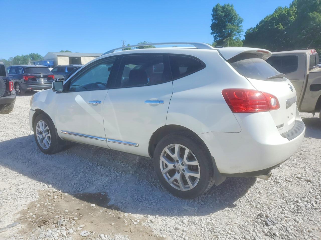 2013 Nissan Rogue S White vin: JN8AS5MV7DW109659