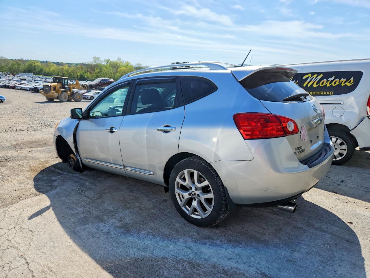 2013 Nissan Rogue S Silver vin: JN8AS5MV7DW112464