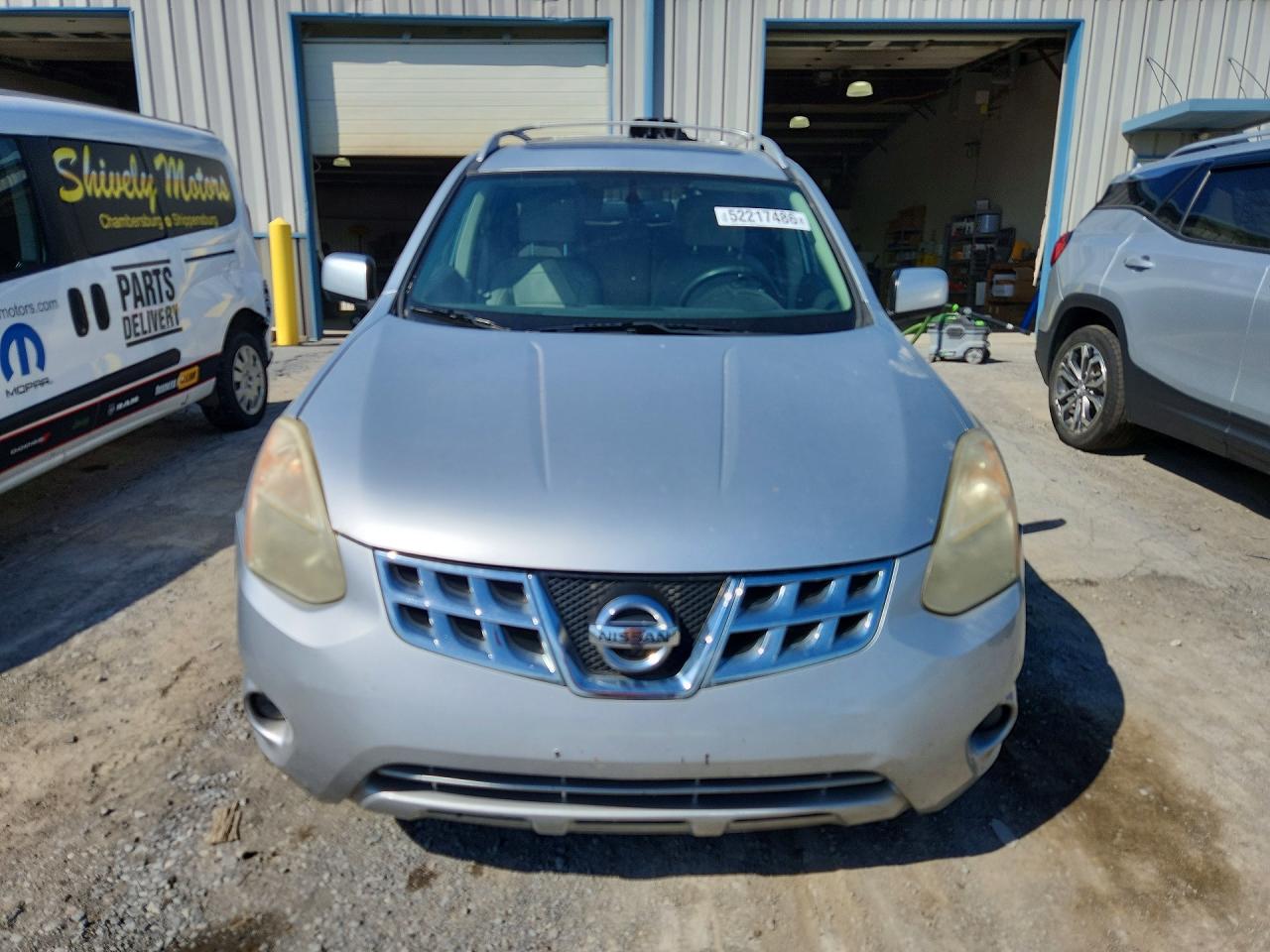 2013 Nissan Rogue S Silver vin: JN8AS5MV7DW112464
