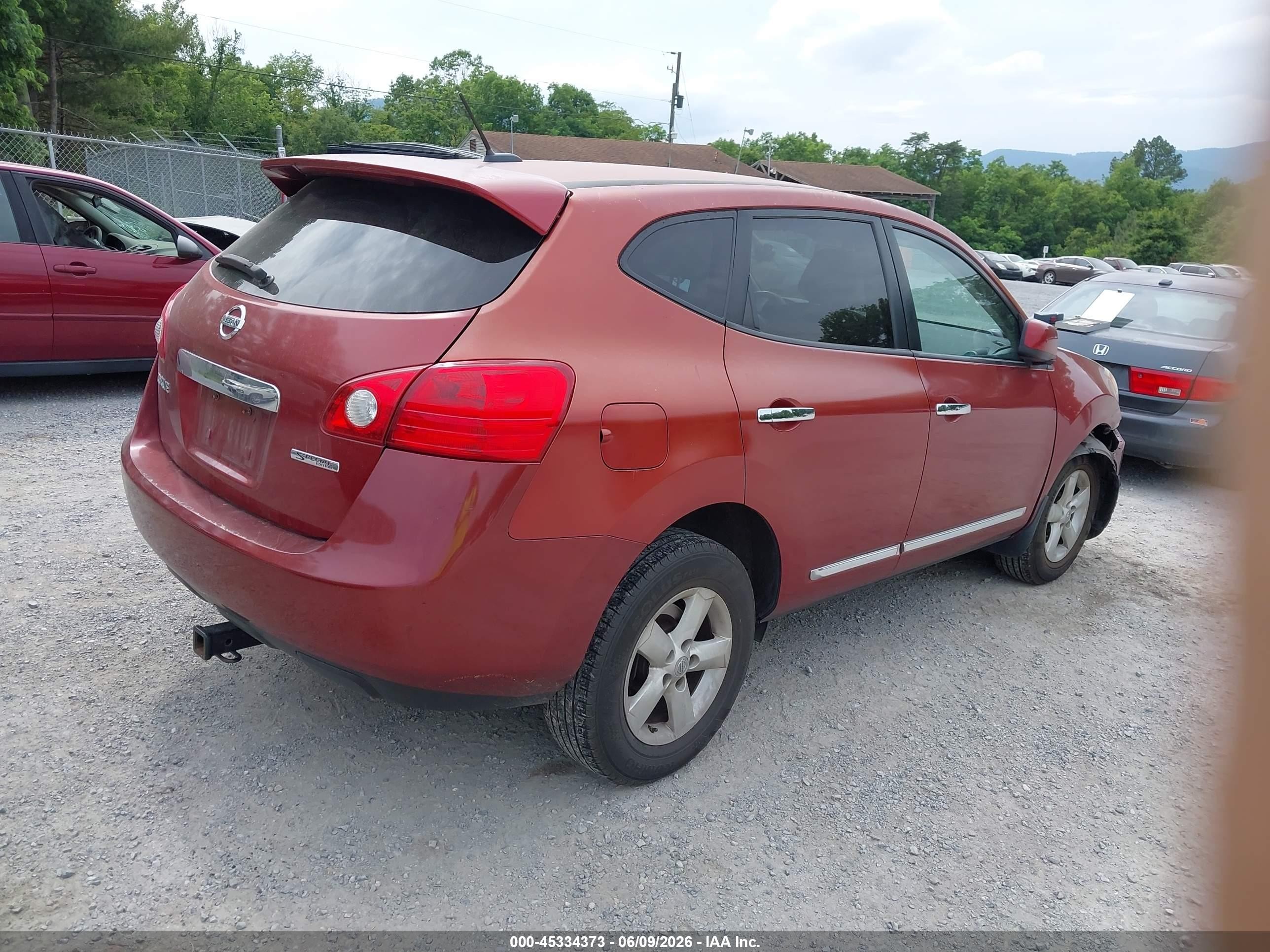 2013 Nissan Rogue S Красный vin: JN8AS5MV7DW114196