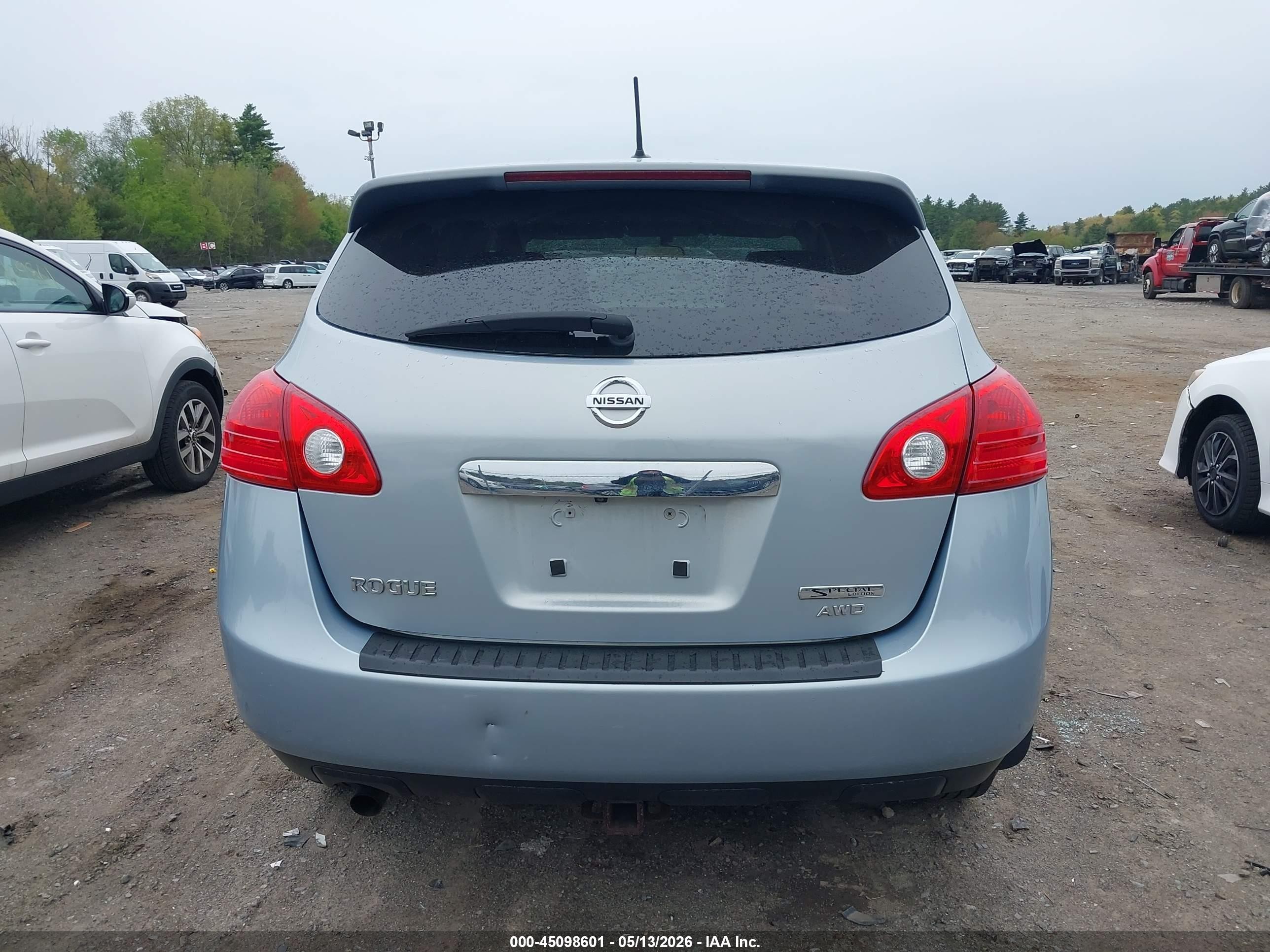 2013 Nissan Rogue S Silver vin: JN8AS5MV7DW123996