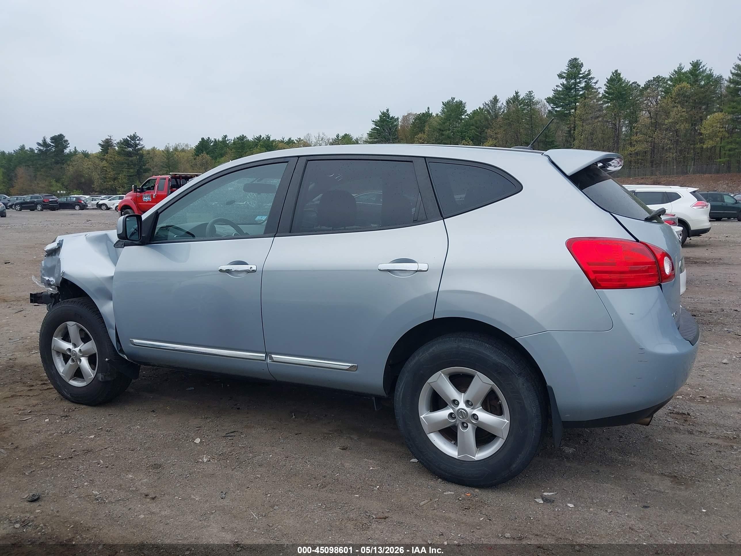 2013 Nissan Rogue S Silver vin: JN8AS5MV7DW123996