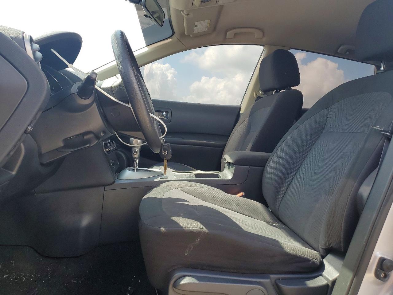2013 Nissan Rogue S Silver vin: JN8AS5MV7DW125344