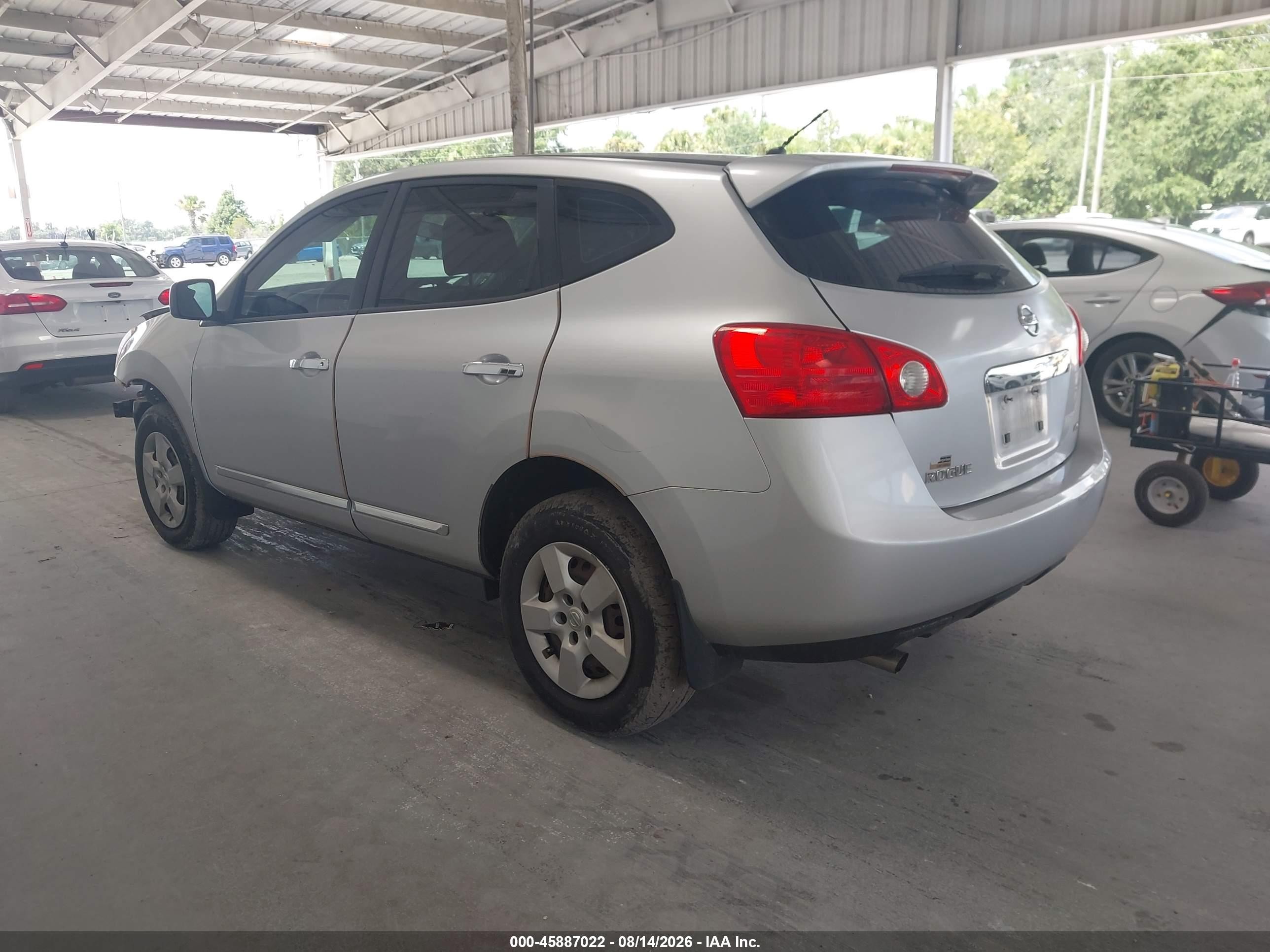 2013 Nissan Rogue S Silver vin: JN8AS5MV7DW151068