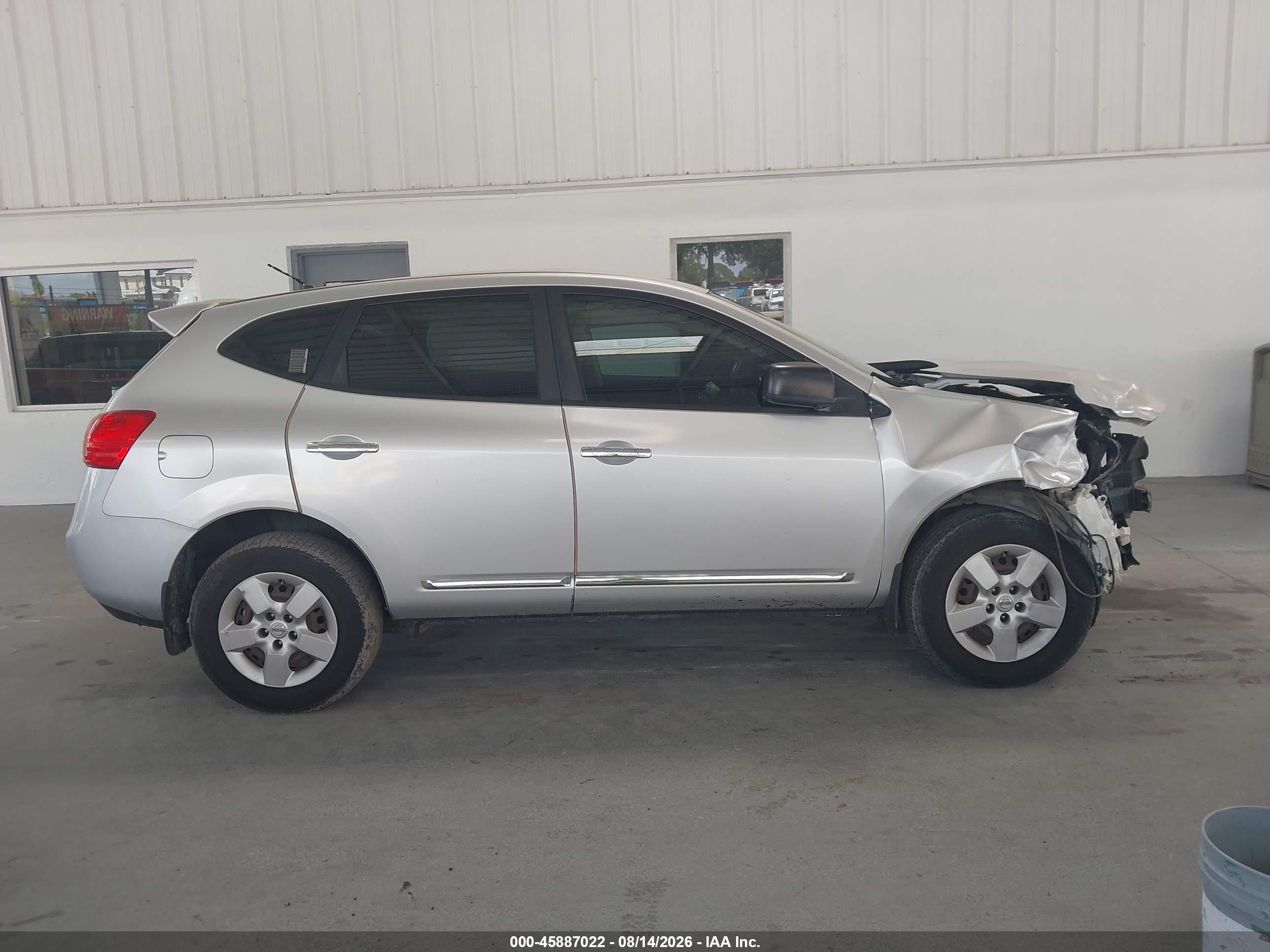 2013 Nissan Rogue S Silver vin: JN8AS5MV7DW151068
