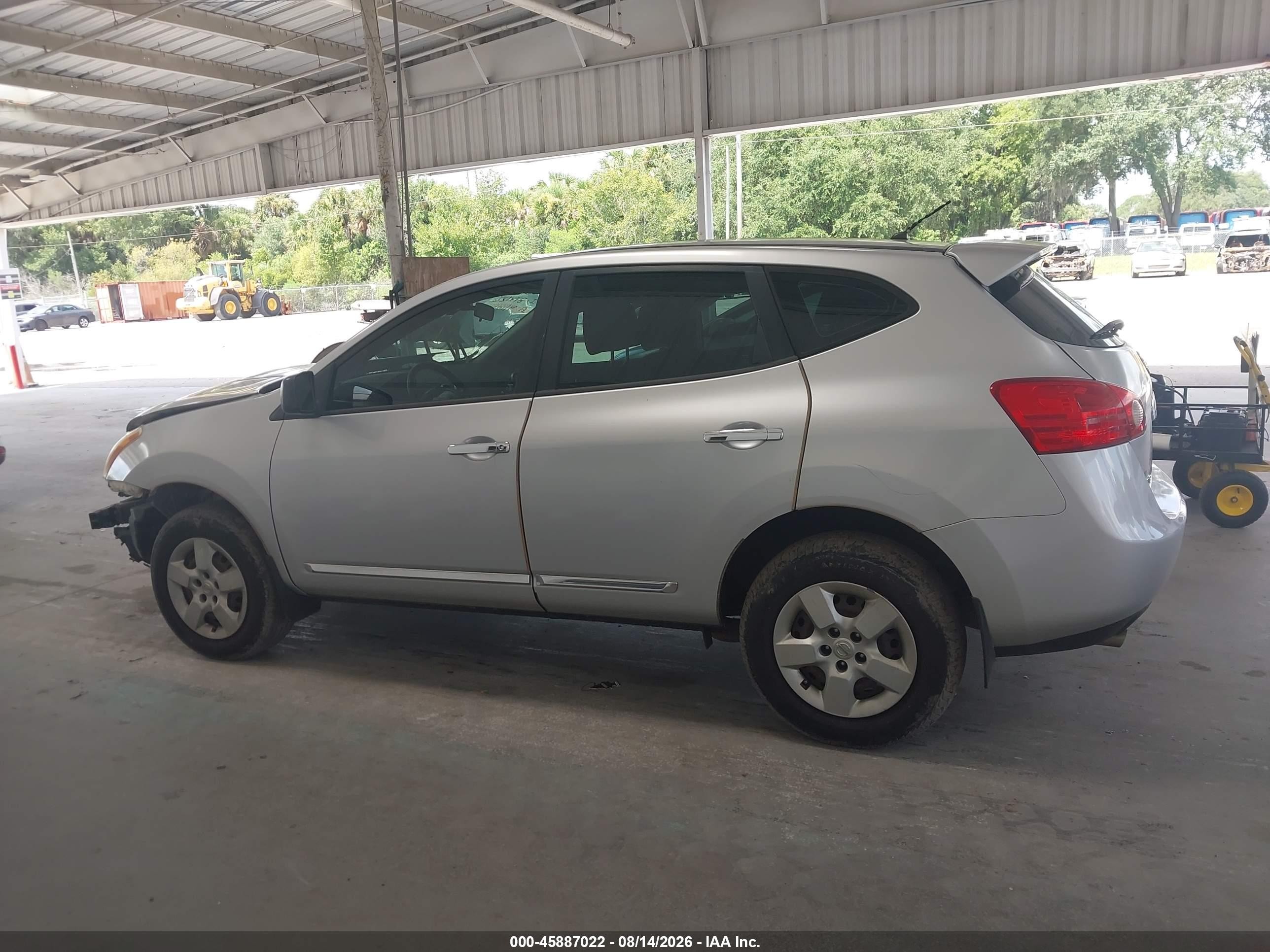 2013 Nissan Rogue S Silver vin: JN8AS5MV7DW151068