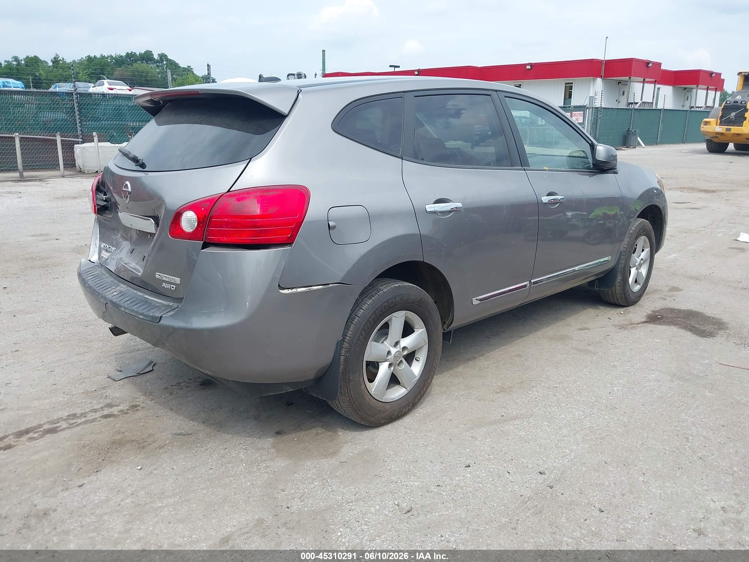 2013 Nissan Rogue S Серый vin: JN8AS5MV7DW602144