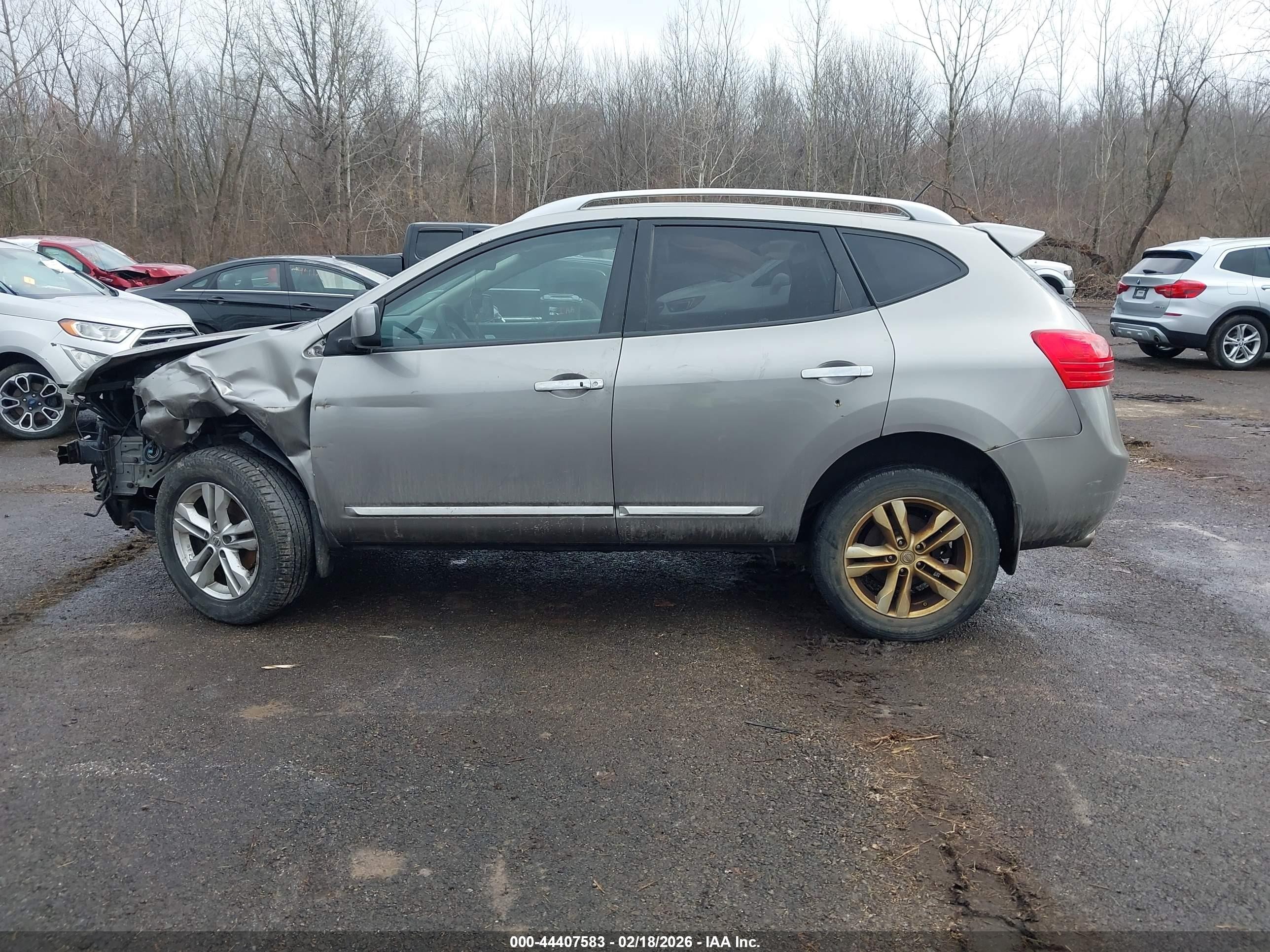 2013 Nissan Rogue Sv Gray vin: JN8AS5MV7DW606324