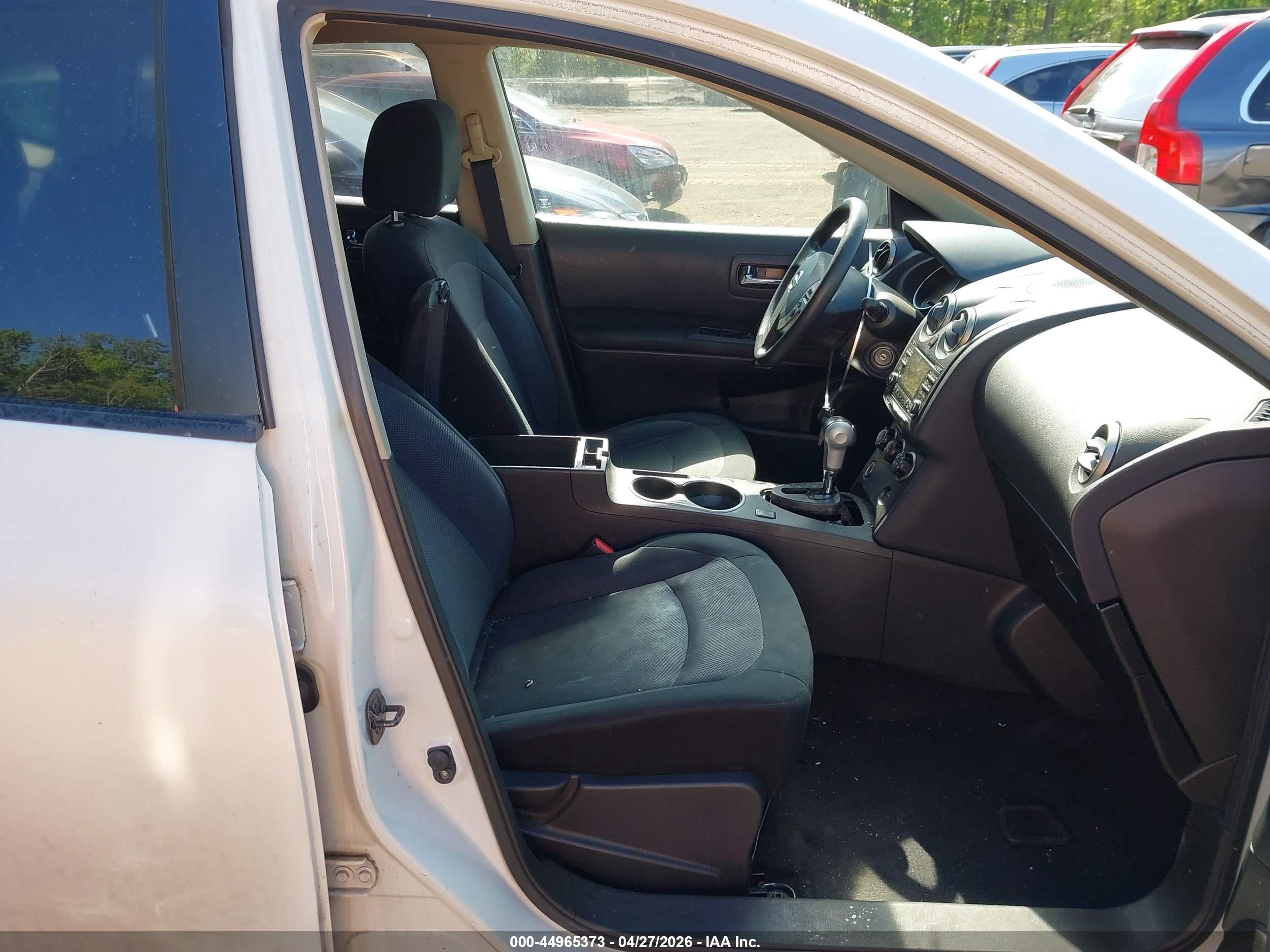 2013 Nissan Rogue S White vin: JN8AS5MV7DW622863
