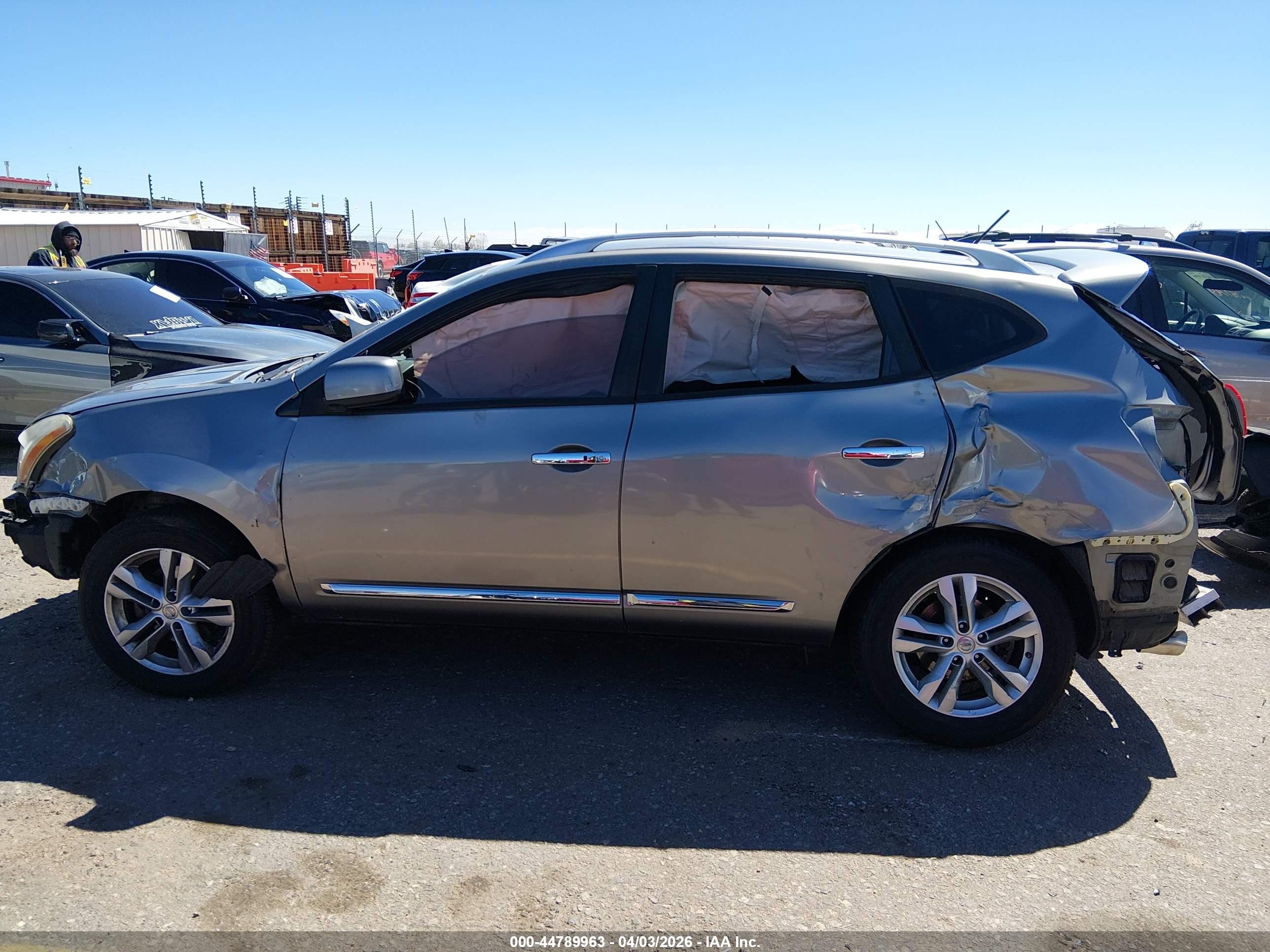 2013 Nissan Rogue Sv Серый vin: JN8AS5MV7DW634544