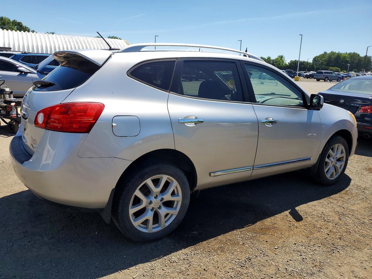 2013 Nissan Rogue S Silver vin: JN8AS5MV7DW645155