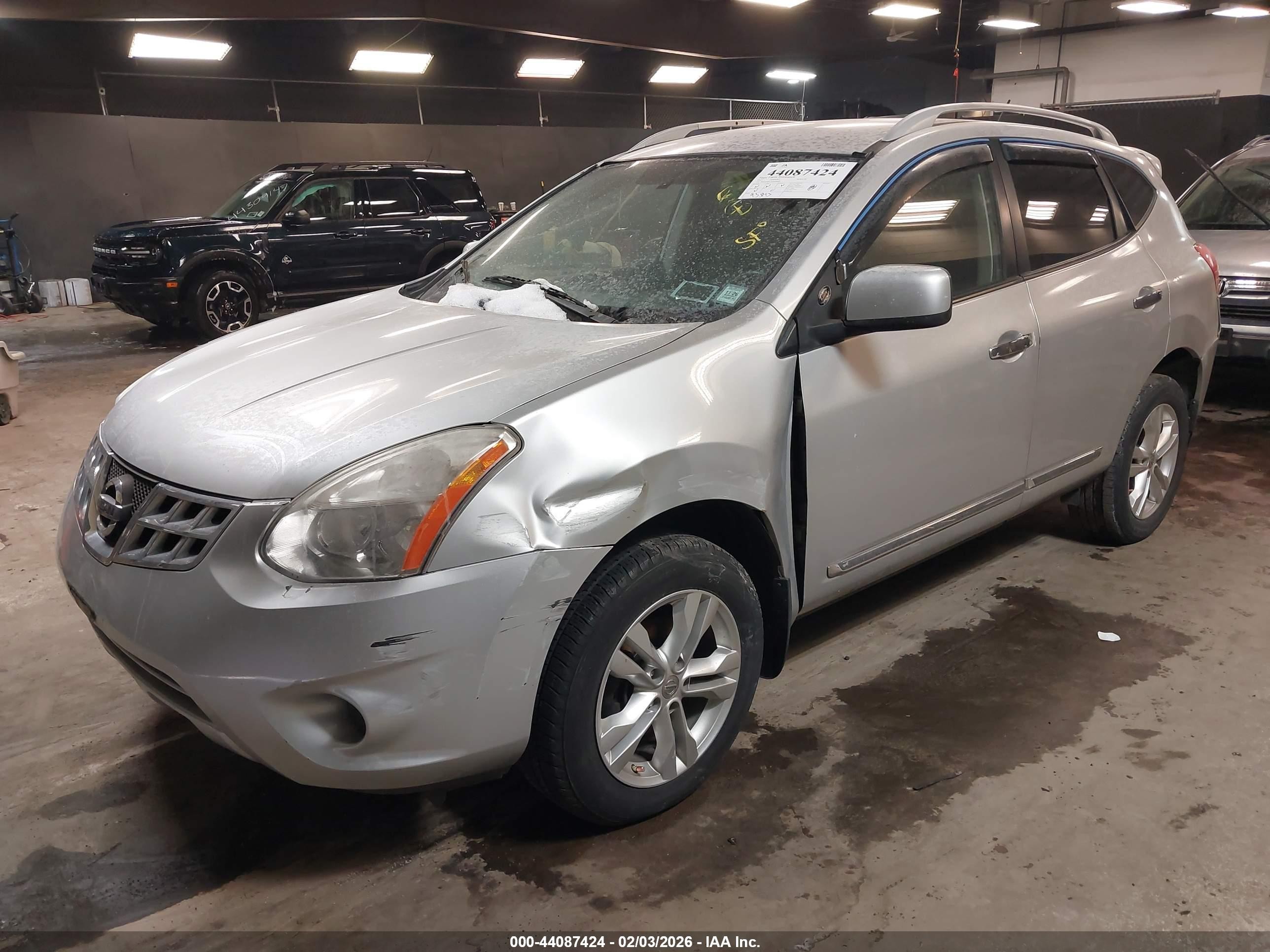 2013 Nissan Rogue Sv Серебряный vin: JN8AS5MV7DW646628