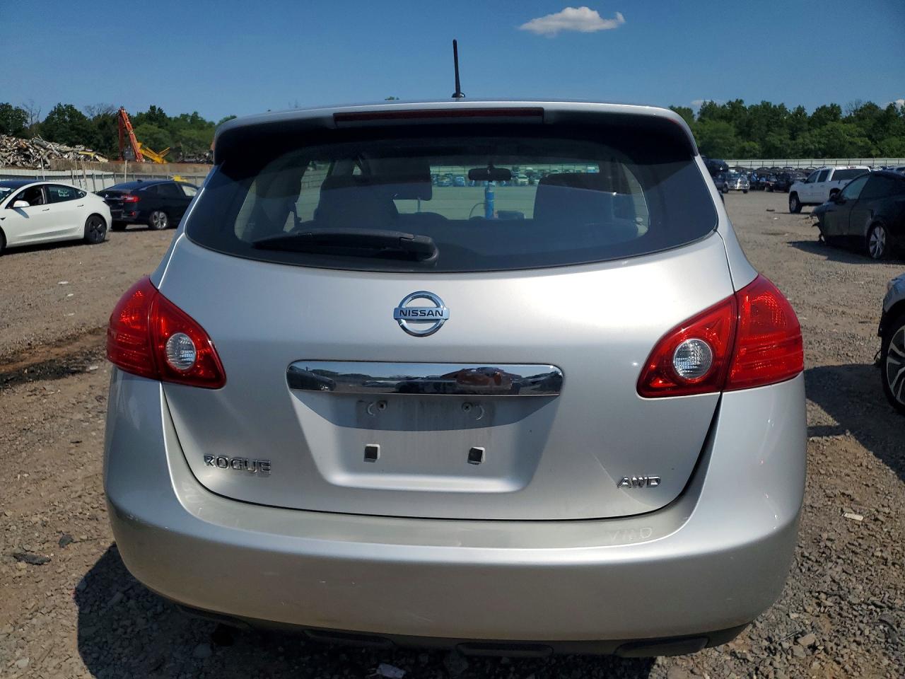 2013 Nissan Rogue S Silver vin: JN8AS5MV7DW665440