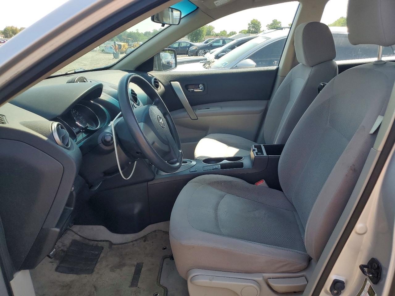 2013 Nissan Rogue S Silver vin: JN8AS5MV7DW665440