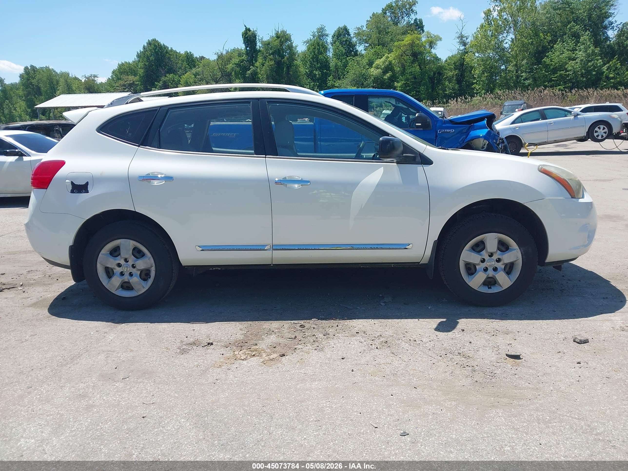 2014 Nissan Rogue Select S White vin: JN8AS5MV7EW202974