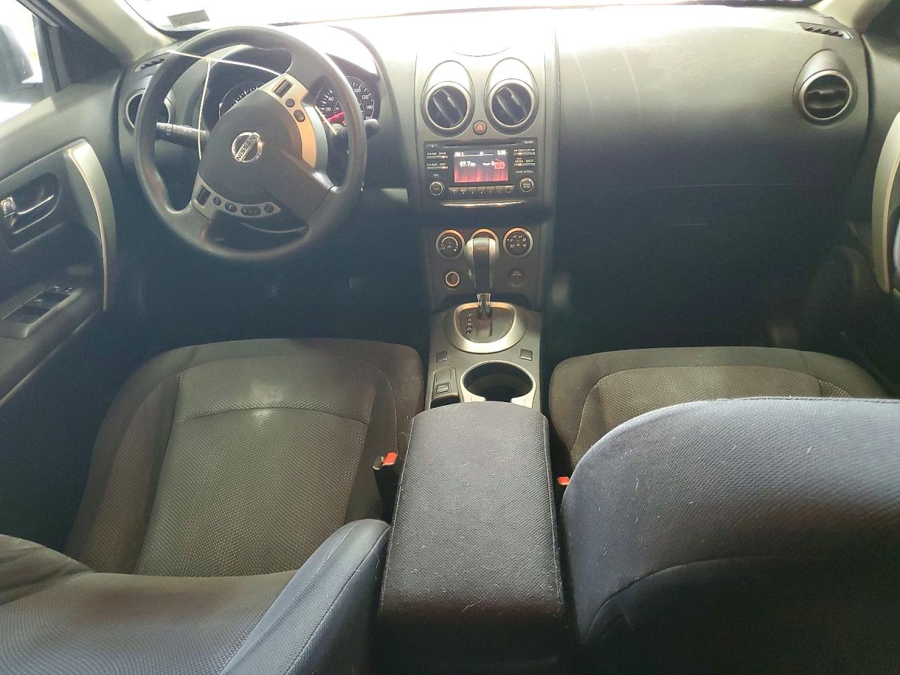 2015 Nissan Rogue Select S Silver vin: JN8AS5MV7FW754590