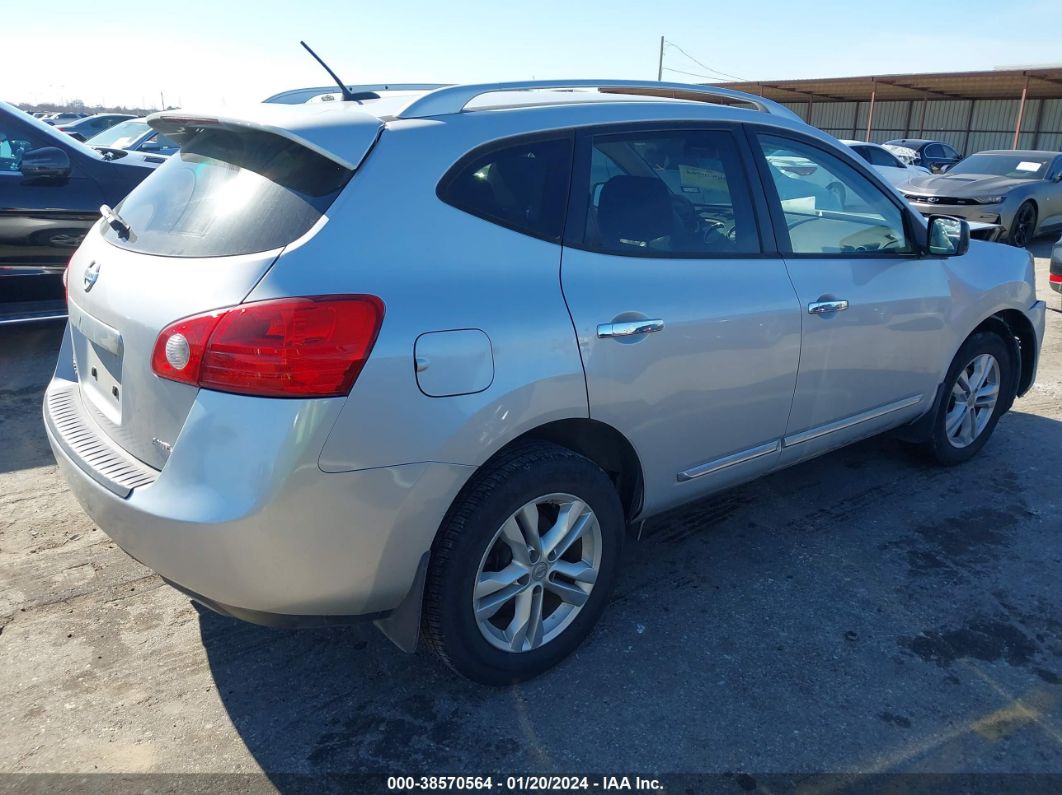 2015 Nissan Rogue Select S Silver vin: JN8AS5MV7FW760826