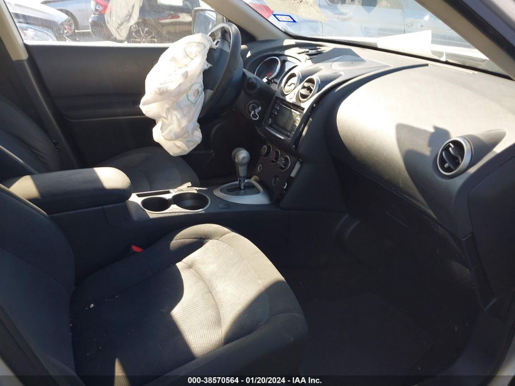 2015 Nissan Rogue Select S Silver vin: JN8AS5MV7FW760826
