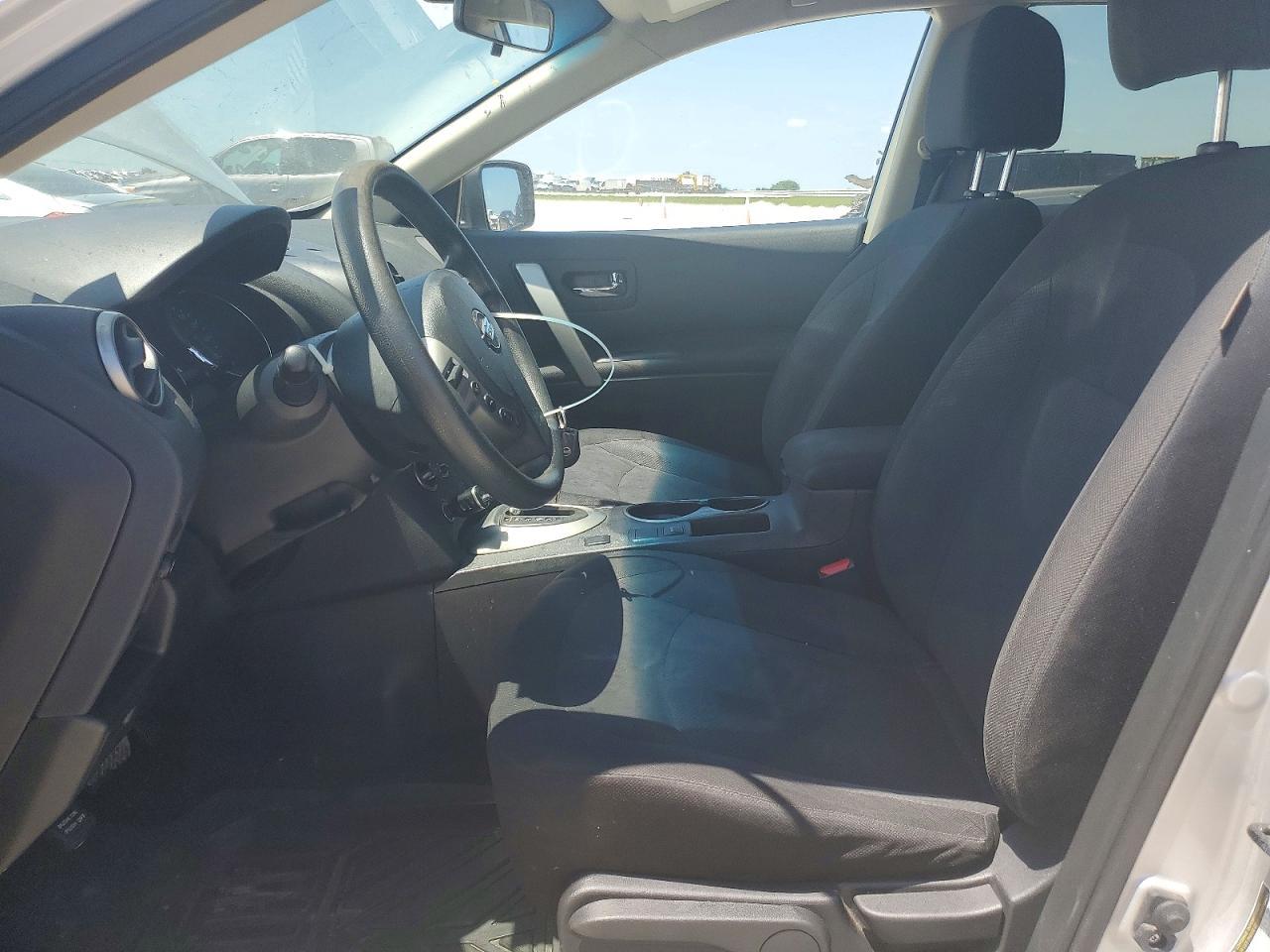 2015 Nissan Rogue Select S Silver vin: JN8AS5MV7FW760826