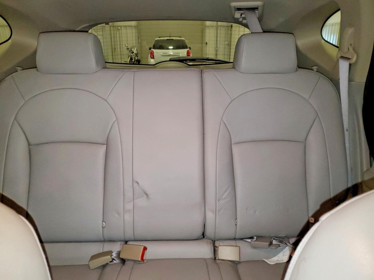 2010 Nissan Rogue S Silver vin: JN8AS5MV8AW104272