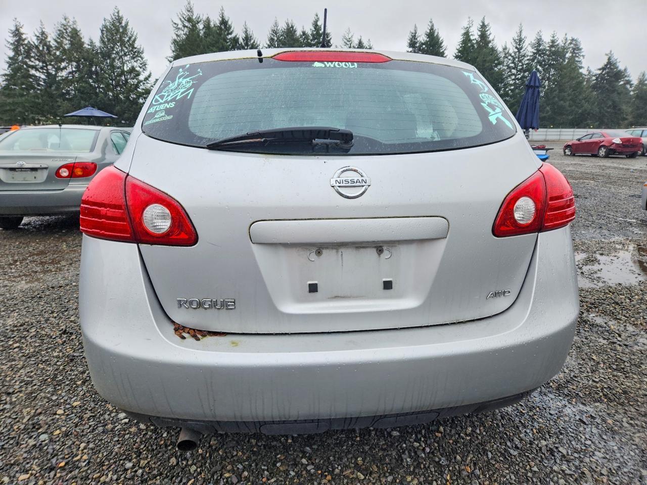 2010 Niss Rogue S Silver vin: JN8AS5MV8AW133237