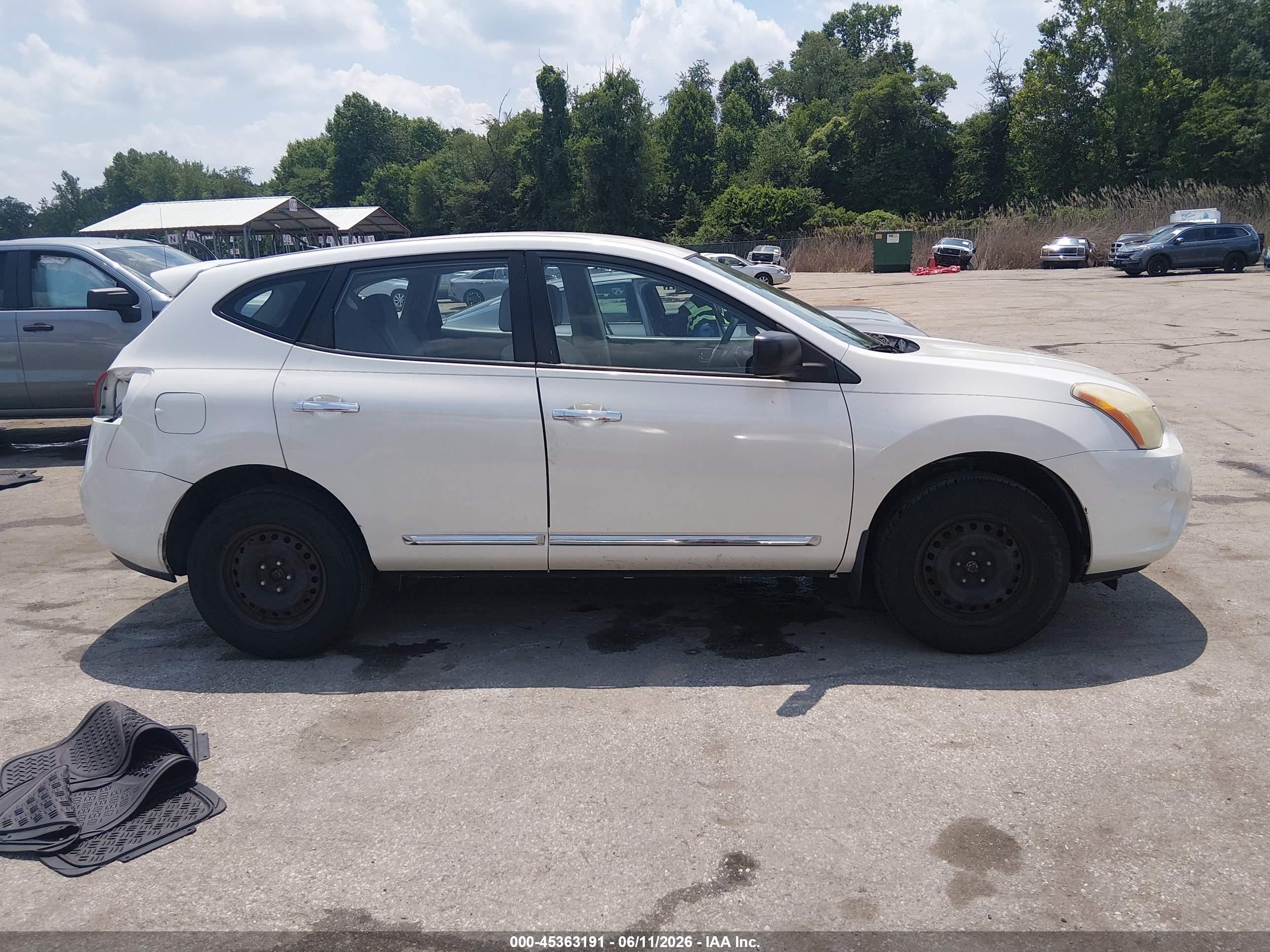 2011 Nissan Rogue S White vin: JN8AS5MV8BW257610
