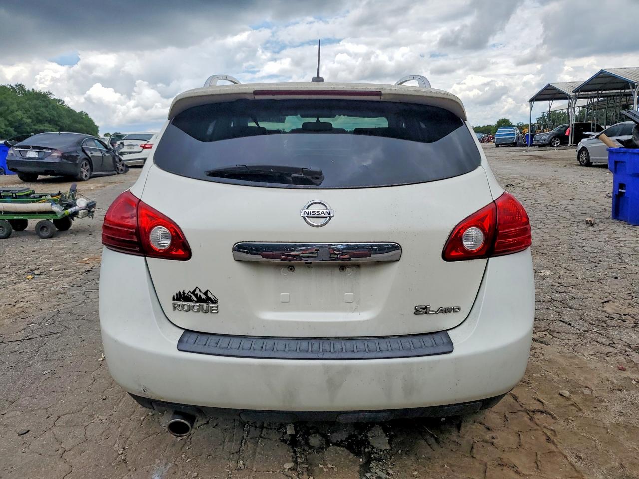 2011 Nissan Rogue S White vin: JN8AS5MV8BW284595
