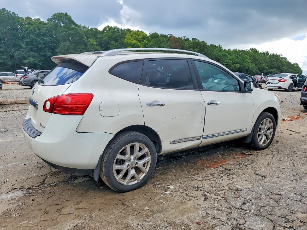 2011 Nissan Rogue S White vin: JN8AS5MV8BW284595