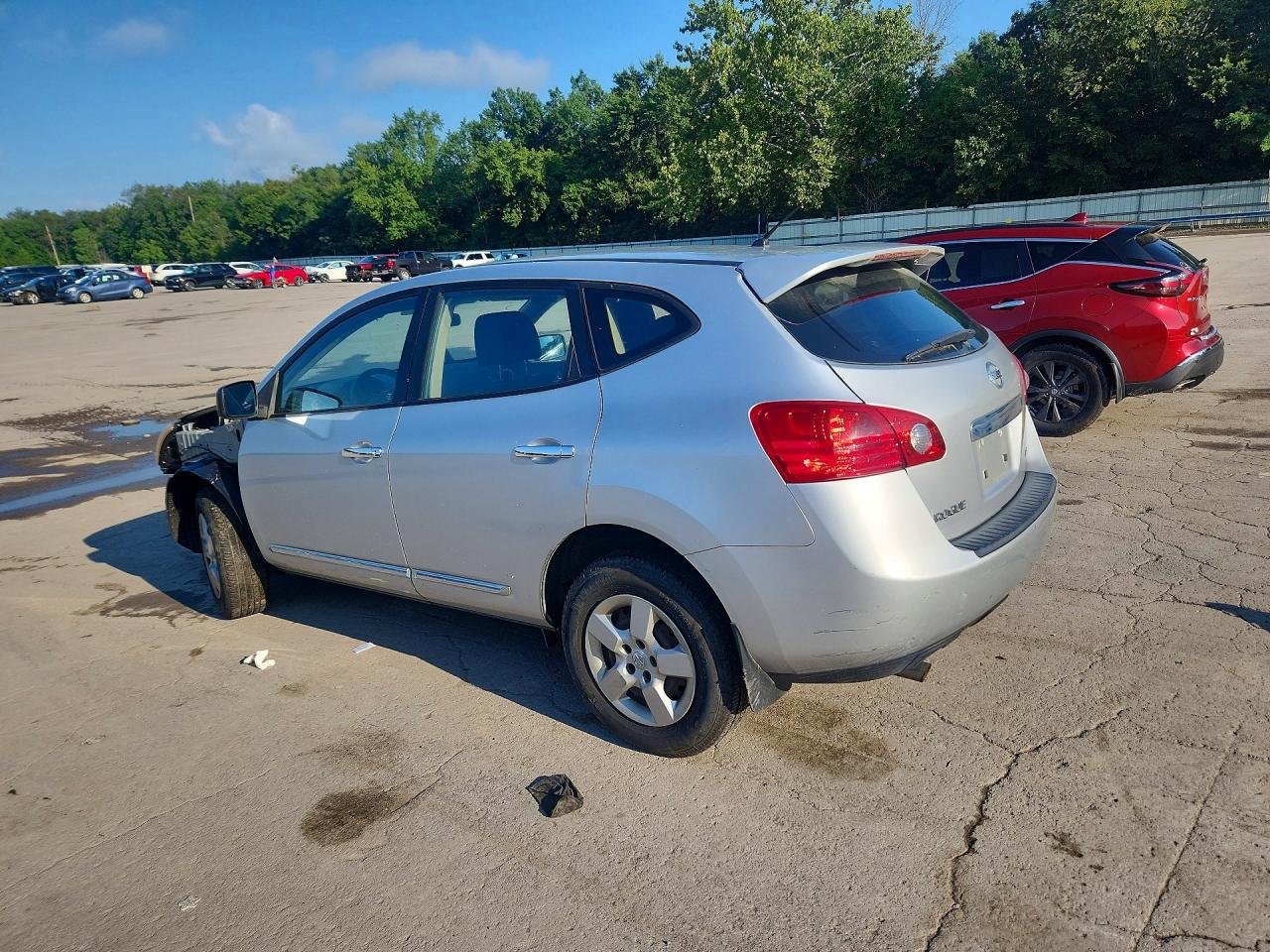 2011 Nissan Rogue S Silver vin: JN8AS5MV8BW663869