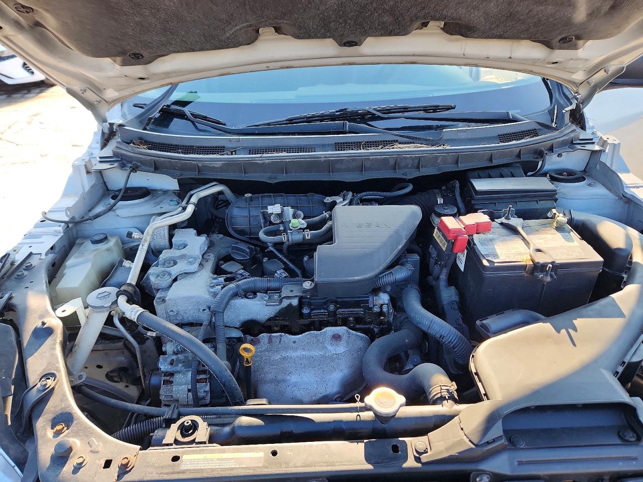2011 Nissan Rogue S Silver vin: JN8AS5MV8BW663869