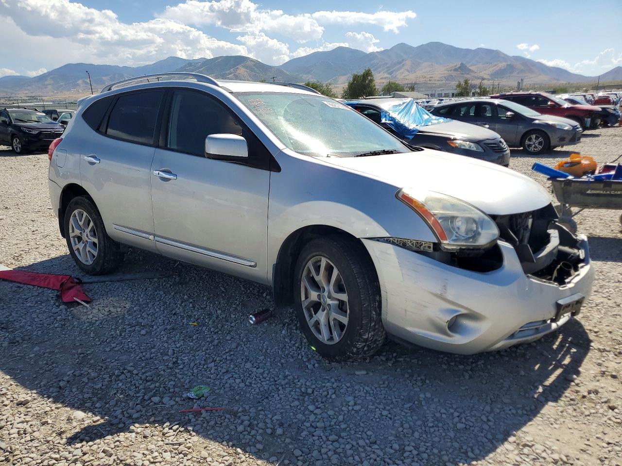 2011 Nissan Rogue S Silver vin: JN8AS5MV8BW666044