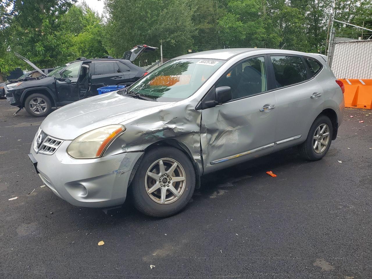 2011 Nissan Rogue S Серебряный vin: JN8AS5MV8BW666836