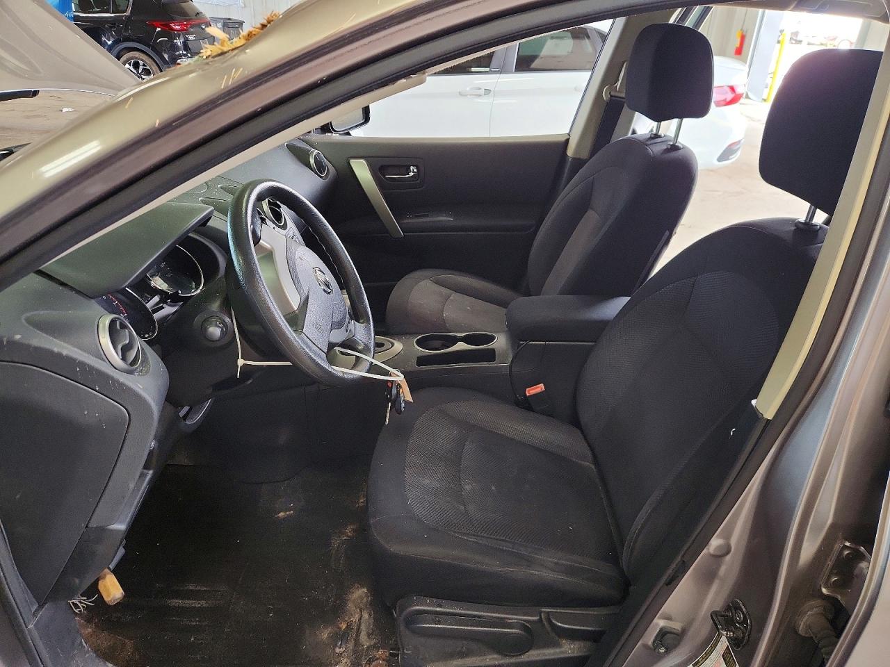 2011 Nissan Rogue S Silver vin: JN8AS5MV8BW680509