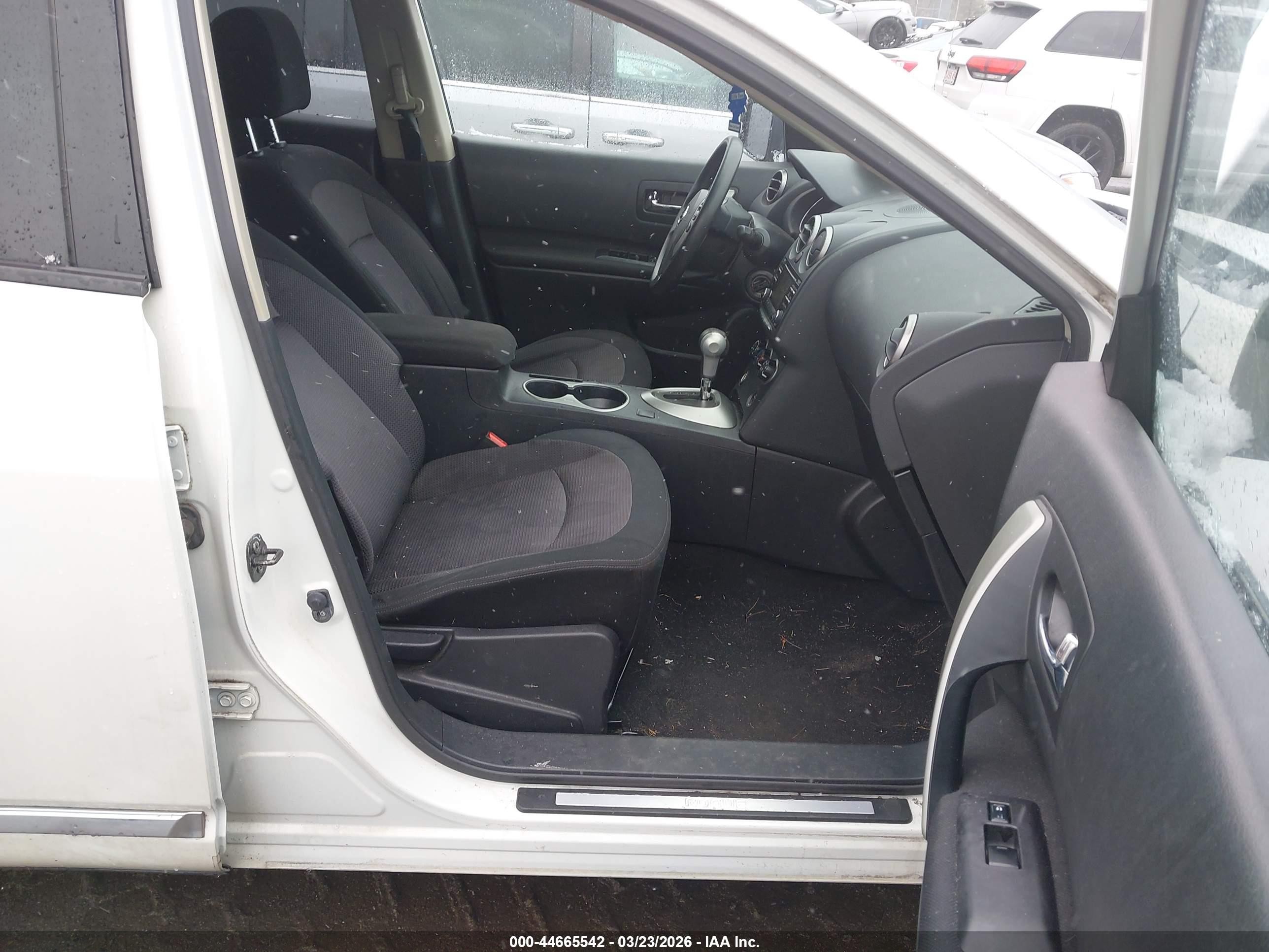 2012 Nissan Rogue Sv White vin: JN8AS5MV8CW368241