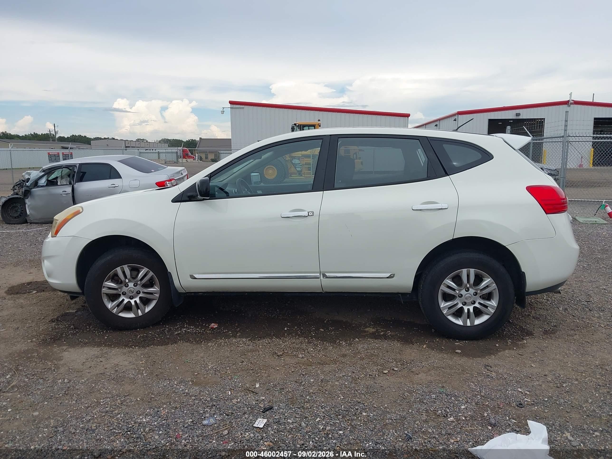 2012 Nissan Rogue S White vin: JN8AS5MV8CW372208