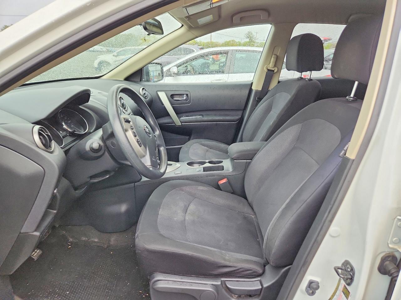 2012 Nissan Rogue S White vin: JN8AS5MV8CW391700