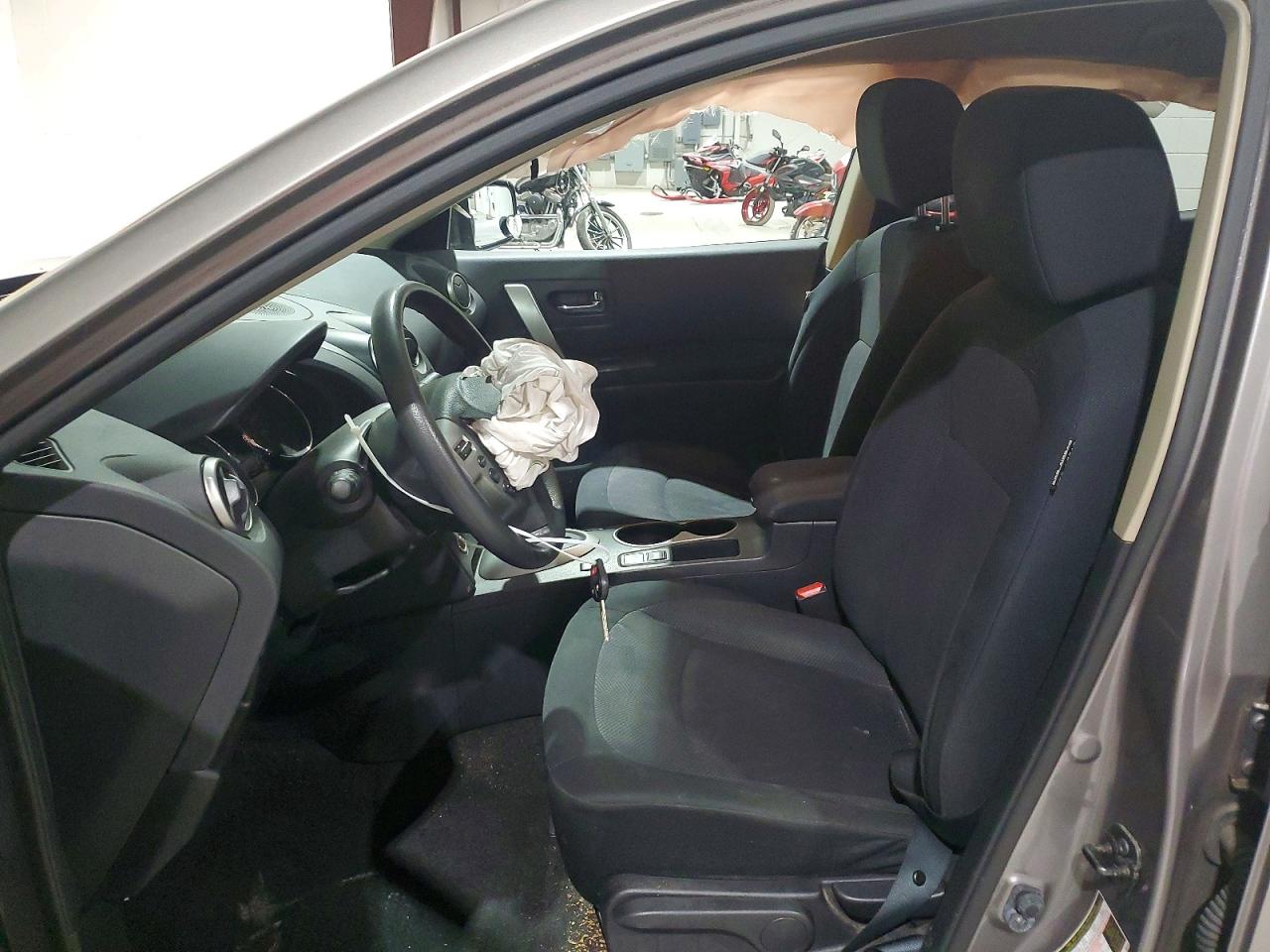 2012 Nissan Rogue S Silver vin: JN8AS5MV8CW397934
