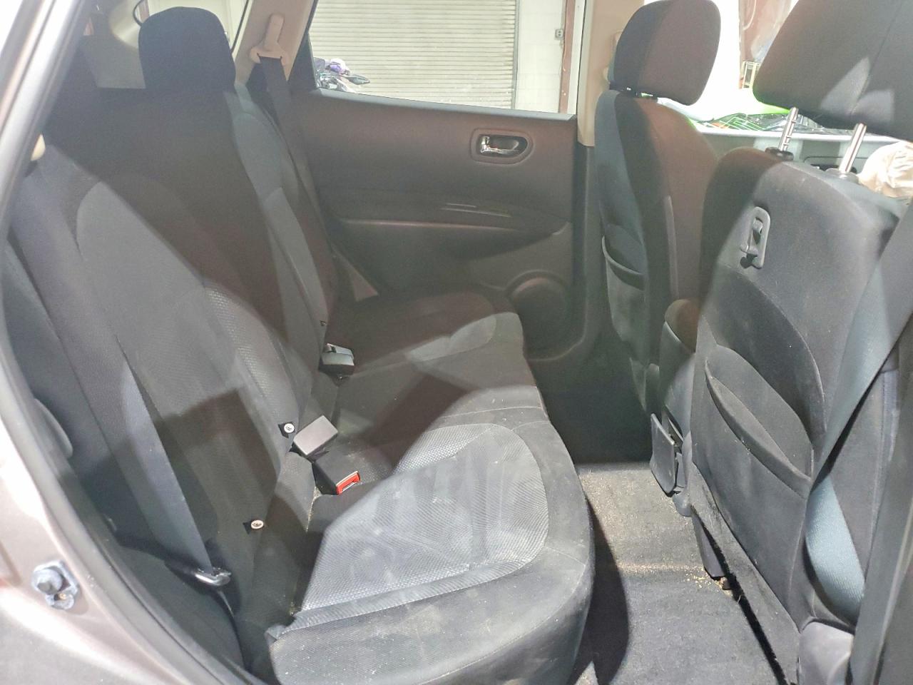 2012 Nissan Rogue S Silver vin: JN8AS5MV8CW397934