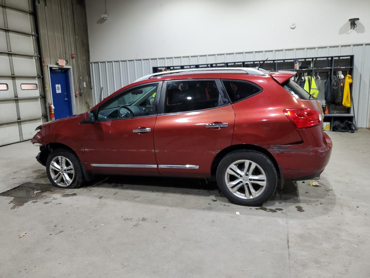 2013 Nissan Rogue S Red vin: JN8AS5MV8DW131928