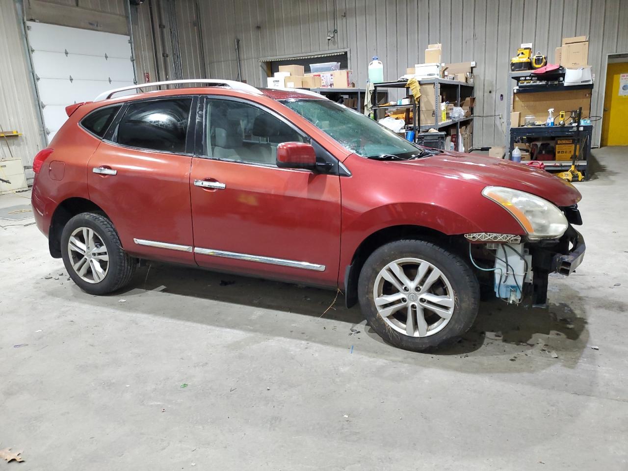 2013 Nissan Rogue S Red vin: JN8AS5MV8DW131928