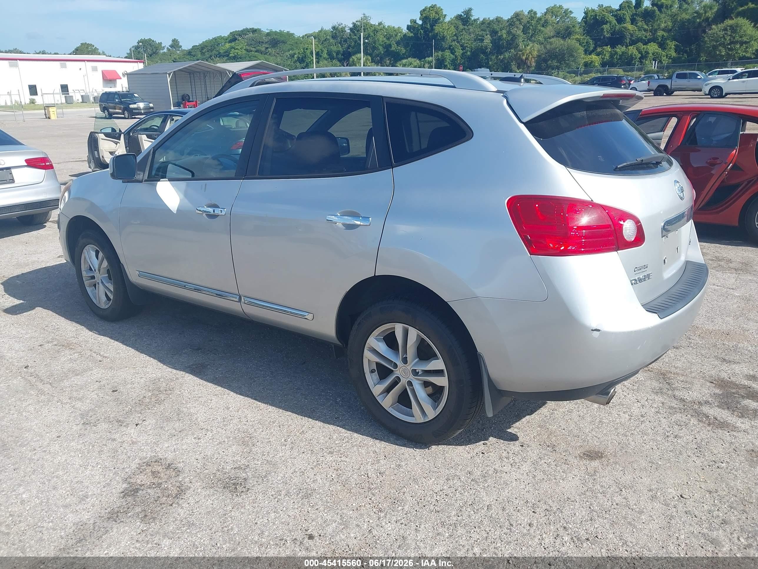 2013 Nissan Rogue Sv Silver vin: JN8AS5MV8DW621334