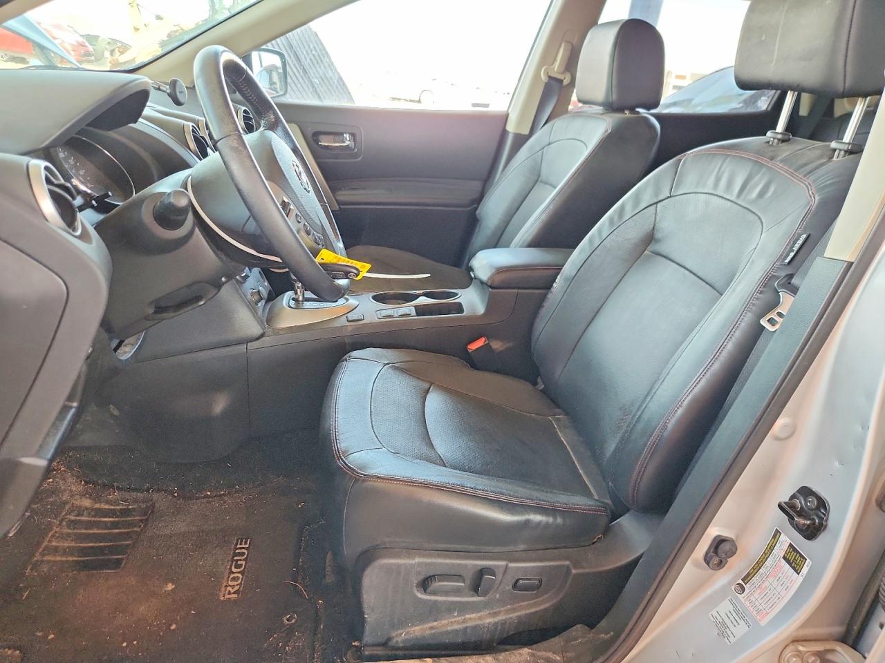 2013 Nissan Rogue S Silver vin: JN8AS5MV8DW643995