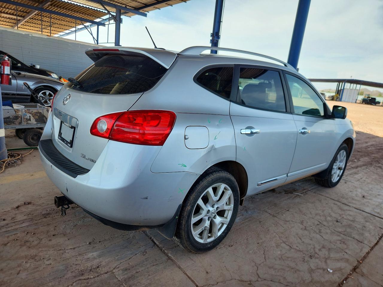 2013 Nissan Rogue S Silver vin: JN8AS5MV8DW643995
