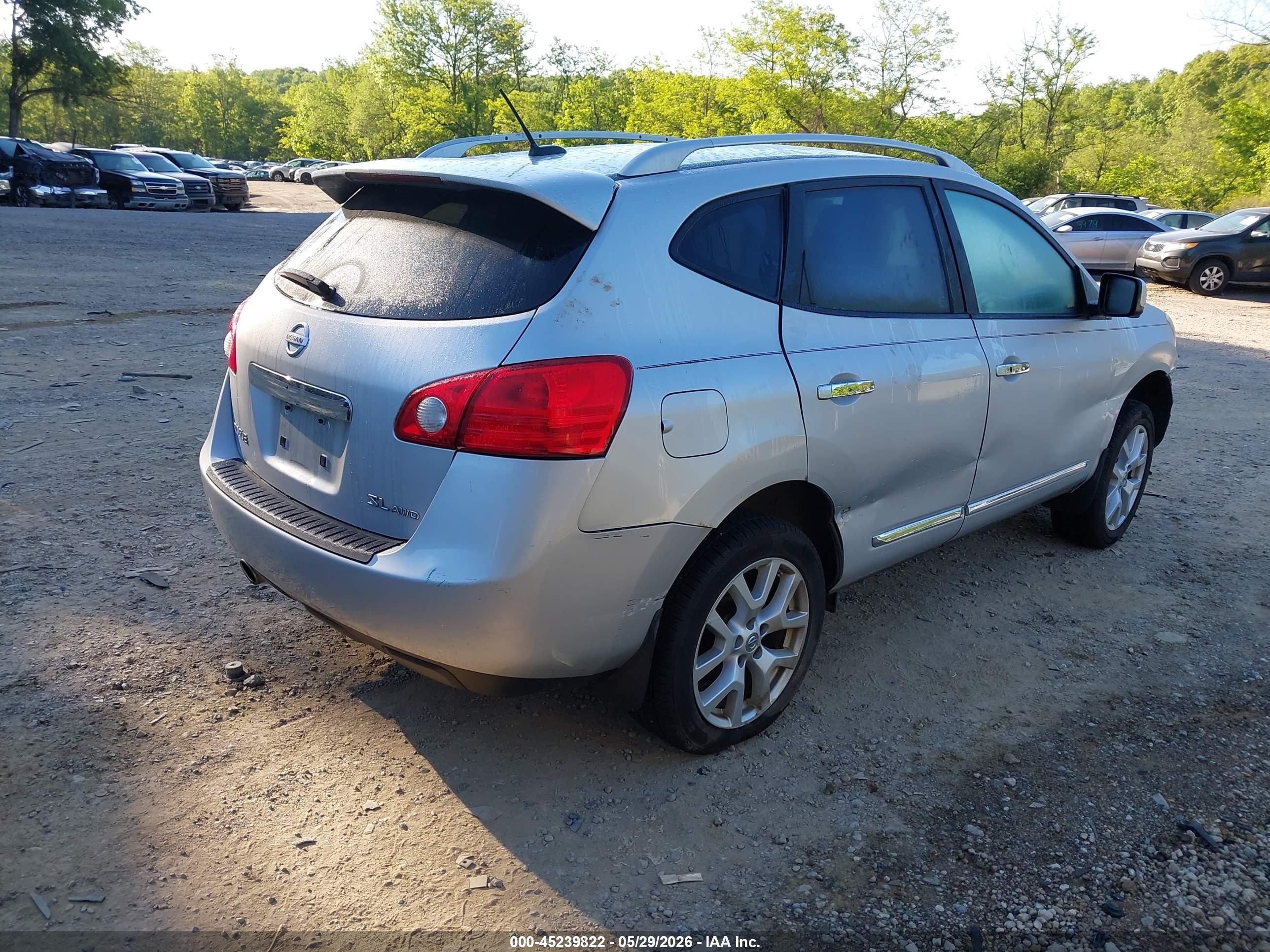 2013 Nissan Rogue Sv W/sl Pkg Серебряный vin: JN8AS5MV8DW648792