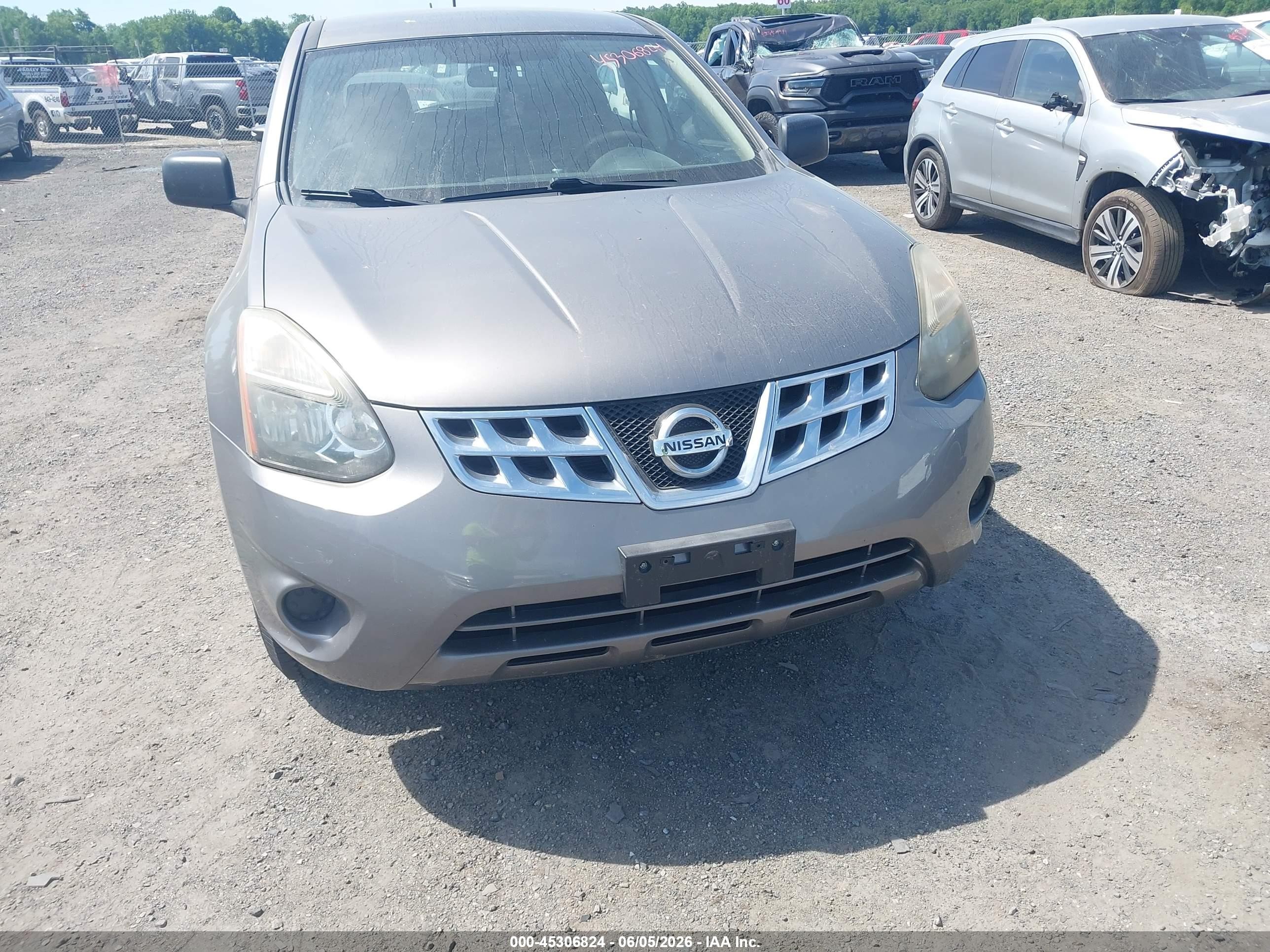 2014 Nissan Rogue Select S Gray vin: JN8AS5MV8EW703372