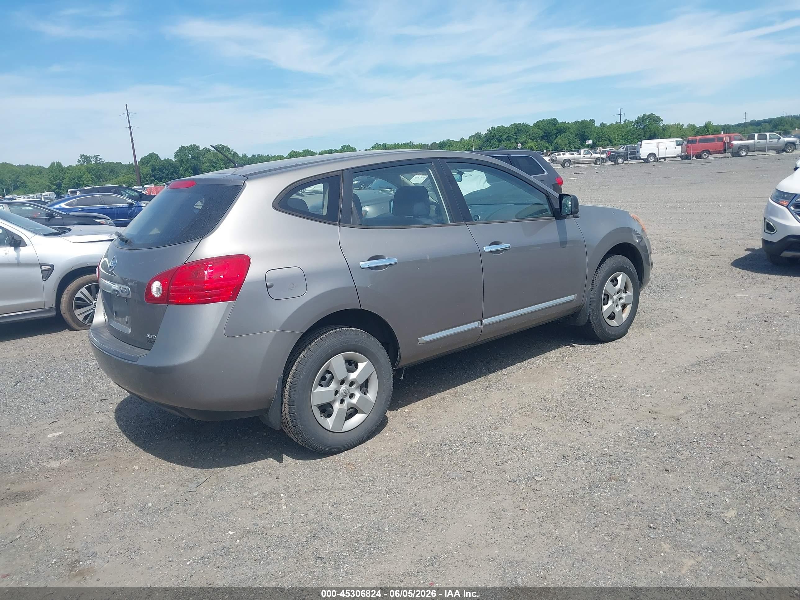 2014 Nissan Rogue Select S Gray vin: JN8AS5MV8EW703372