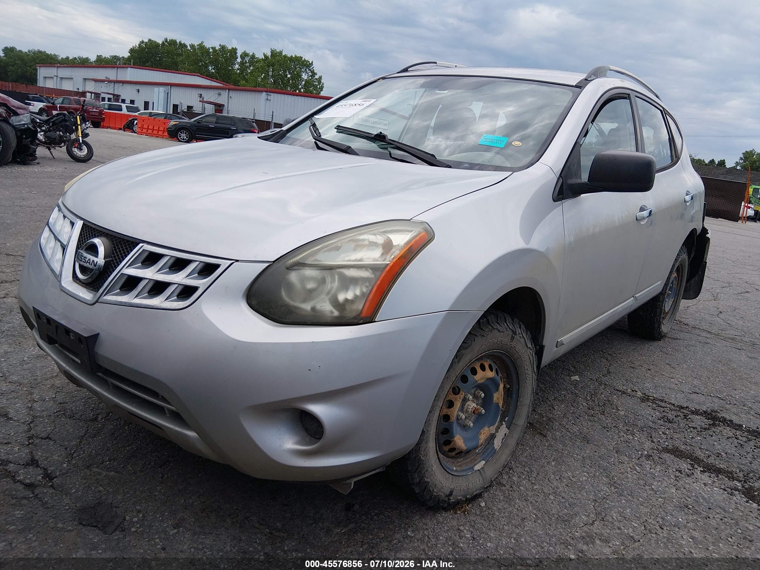 2014 Nissan Rogue Select S Серебряный vin: JN8AS5MV8EW712802