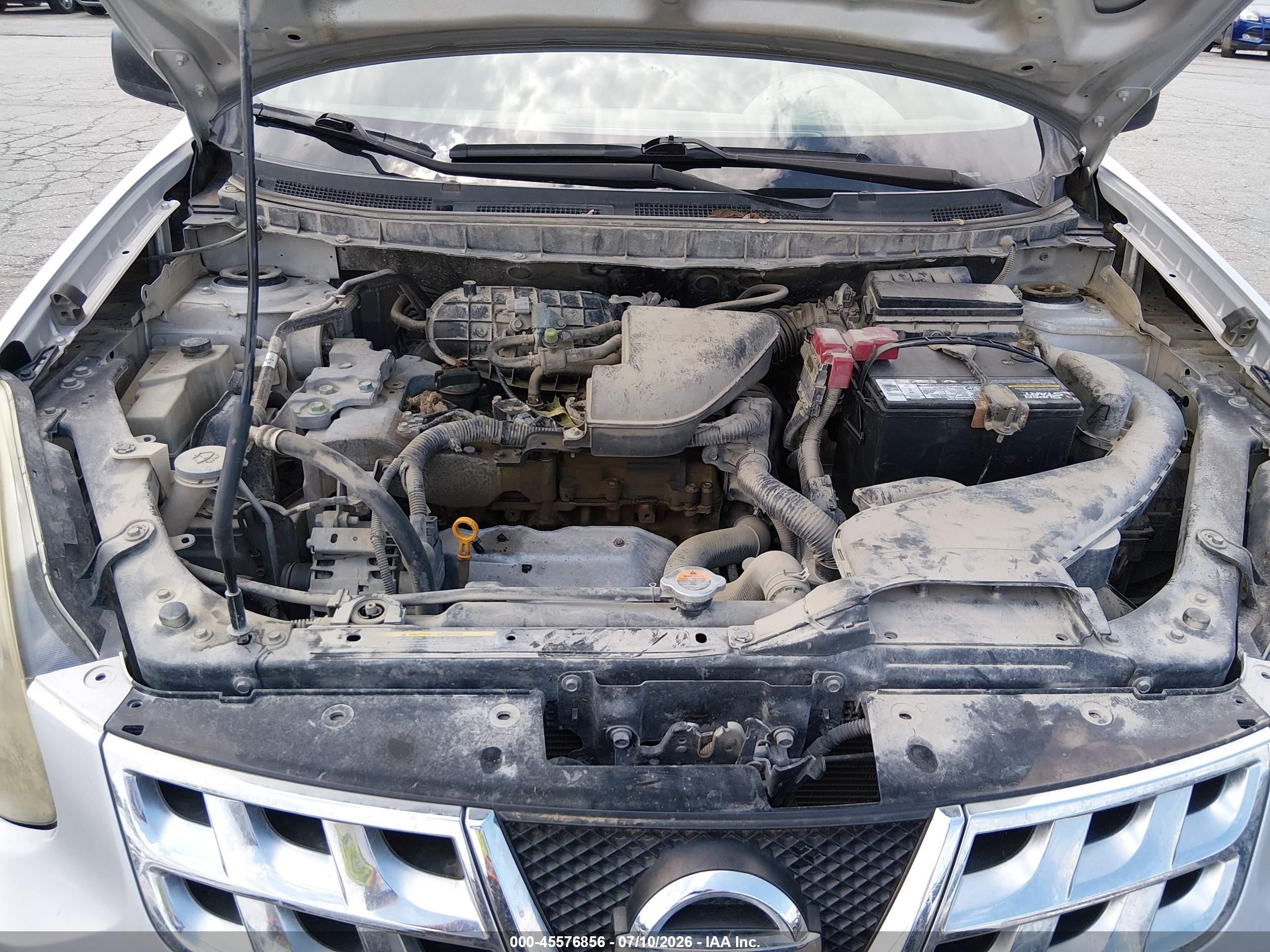2014 Nissan Rogue Select S Серебряный vin: JN8AS5MV8EW712802